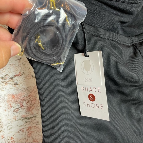 Shade & Shore Ribbed One-piece Bandeau Swimsuit Medium 8-10 - Picture 8 of 9